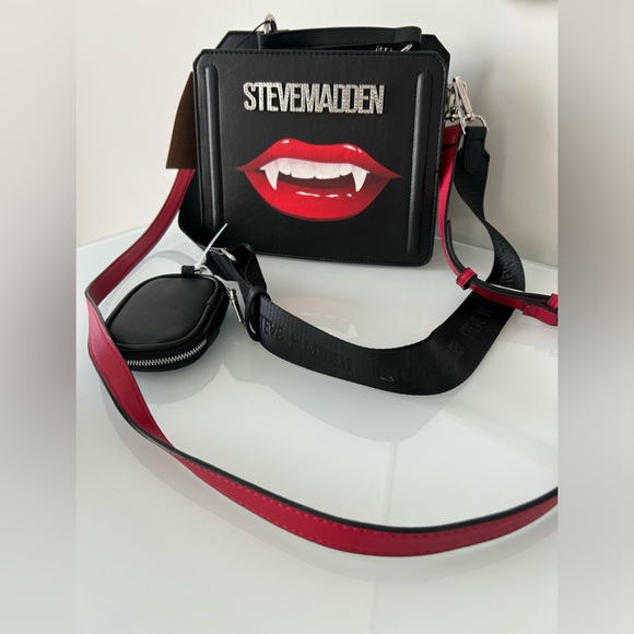 Steve Madden Handbags - Viral Black Steve Madden Halloween Bevelyn Vampire Fangs Bag